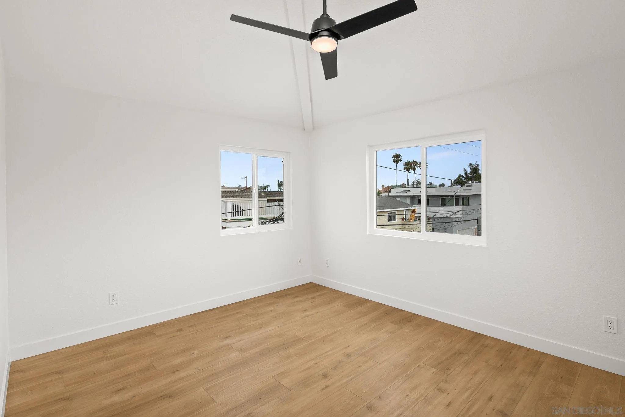 152 Evergreen Avenue, Unit 4 Imperial Beach, CA 91932 - Photo 17 of 44