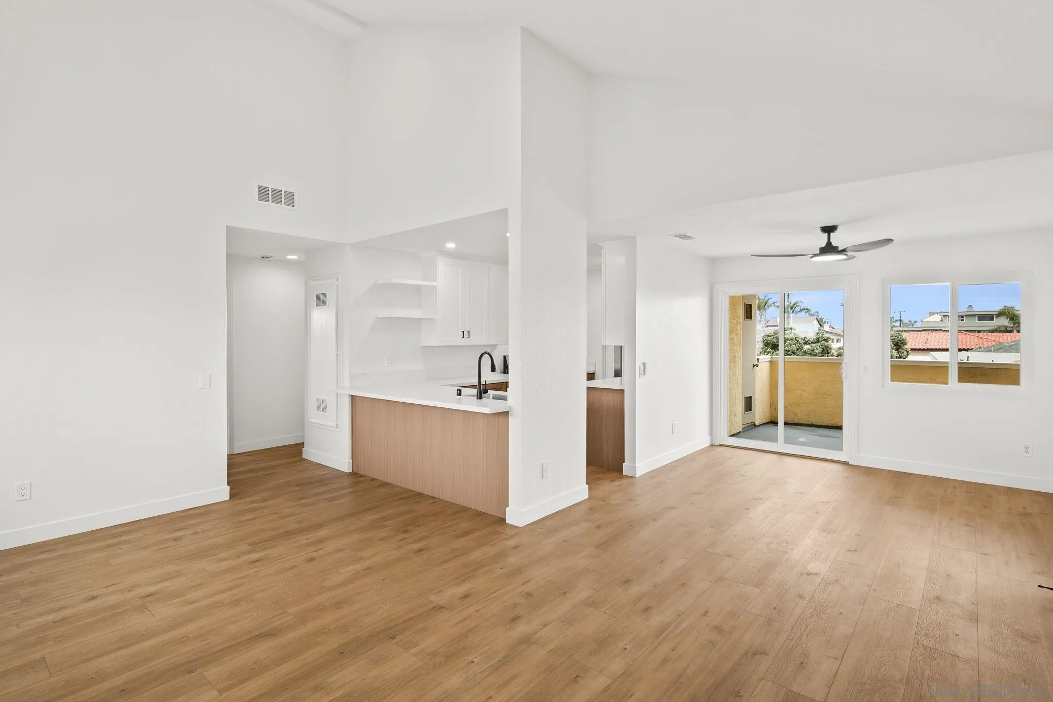 152 Evergreen Avenue, Unit 4 Imperial Beach, CA 91932 - Photo 2 of 44