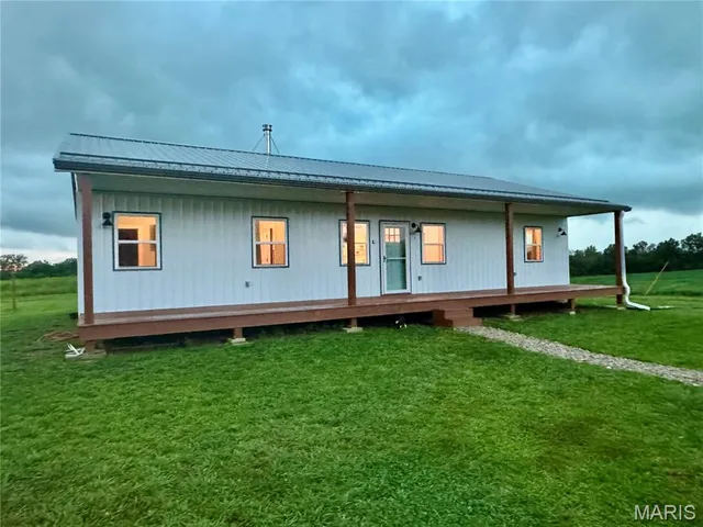 $350,000 | 32885 Dogwood Drive, Browning, MO 64630