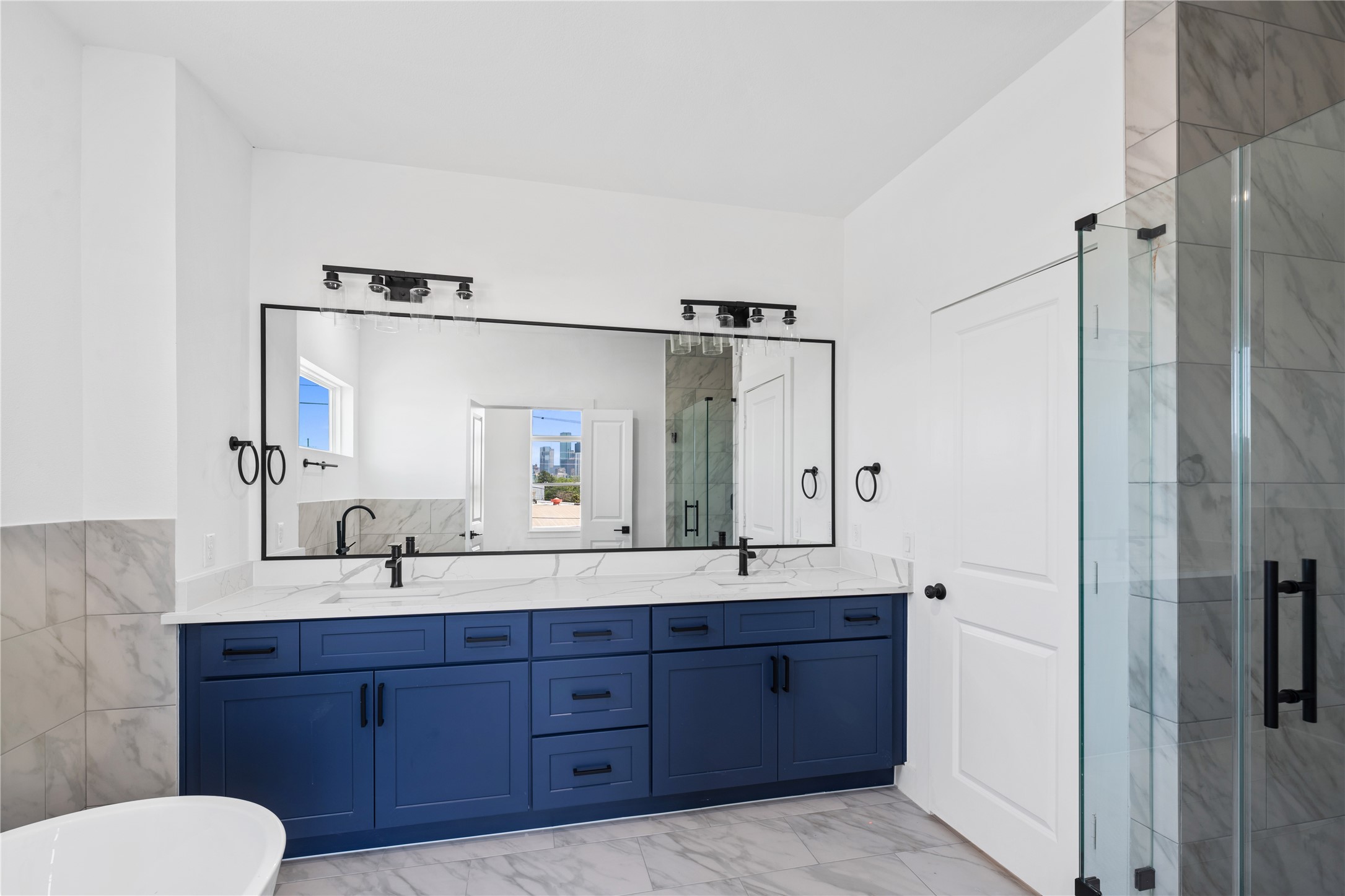 111 Milby Street, Unit A Houston, TX 77003 - Photo 12 of 20 Master bath