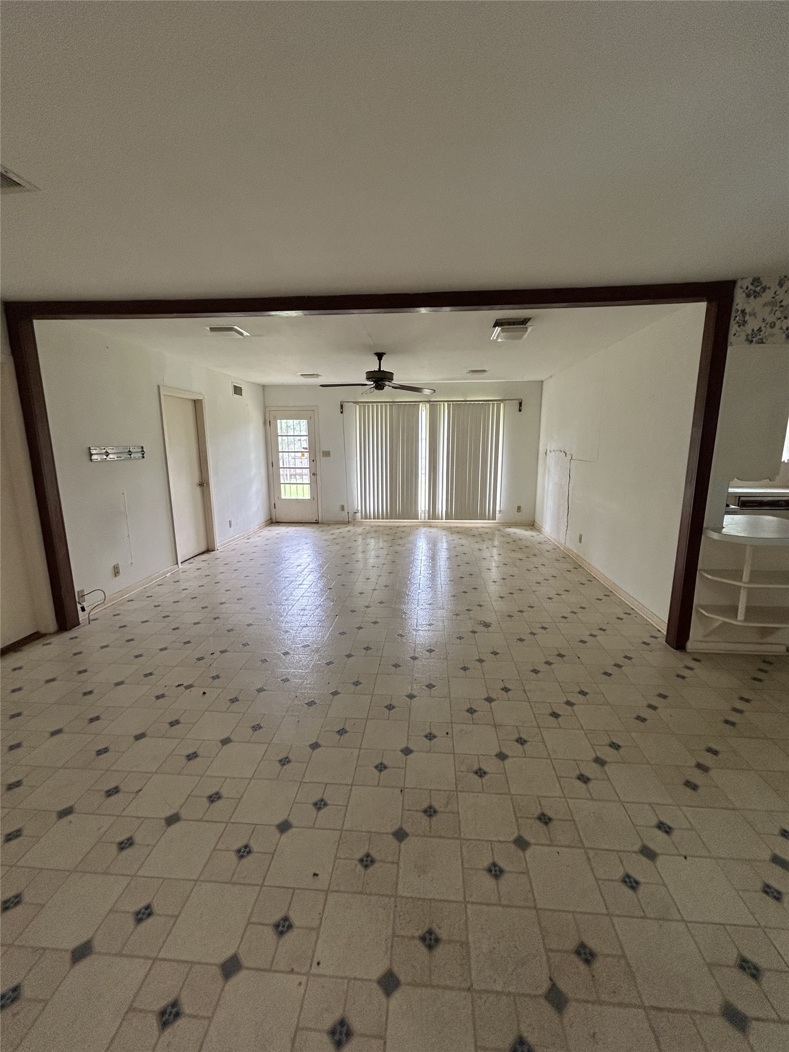 6207 Hirondel Houston, TX 77087 - Photo 14 of 19
