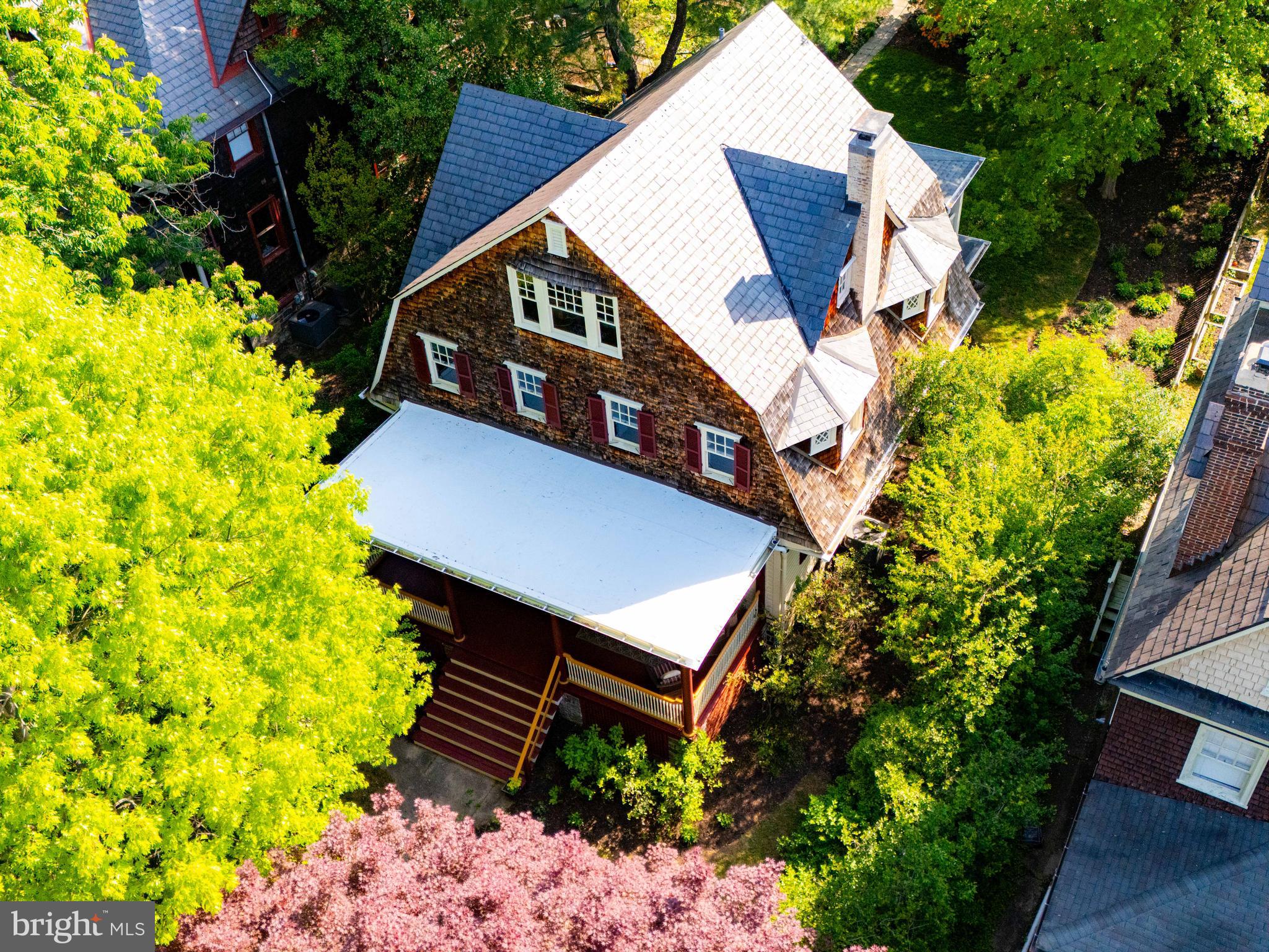 207 Hawthorn Road Baltimore, MD 21210 - Photo 11 of 123 Gallery Image 11