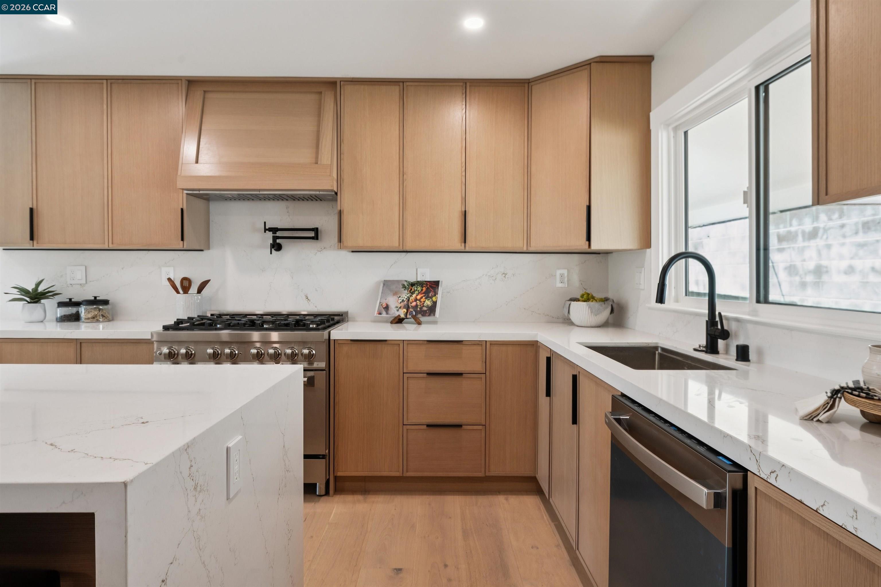 50 Overhill Road Orinda, CA 94563 - Photo 9 of 46 Gallery Image 9