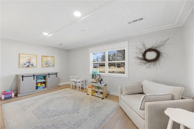 $498,000 | 1505 Redbud Lane, Iola, KS 66749