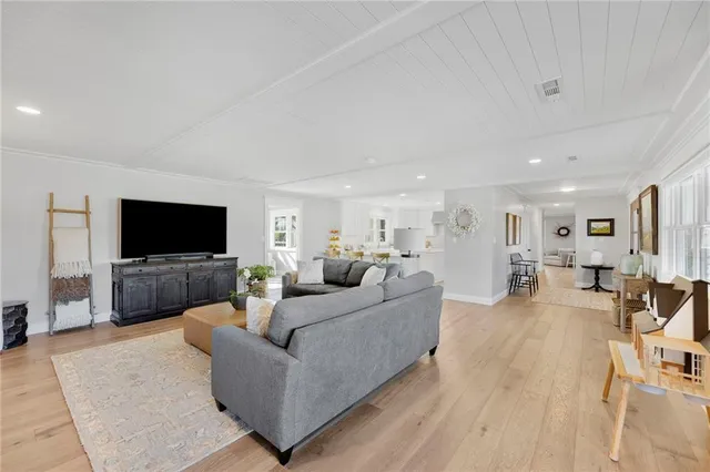 $498,000 | 1505 Redbud Lane, Iola, KS 66749