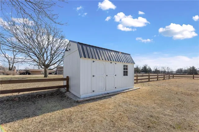 $498,000 | 1505 Redbud Lane, Iola, KS 66749