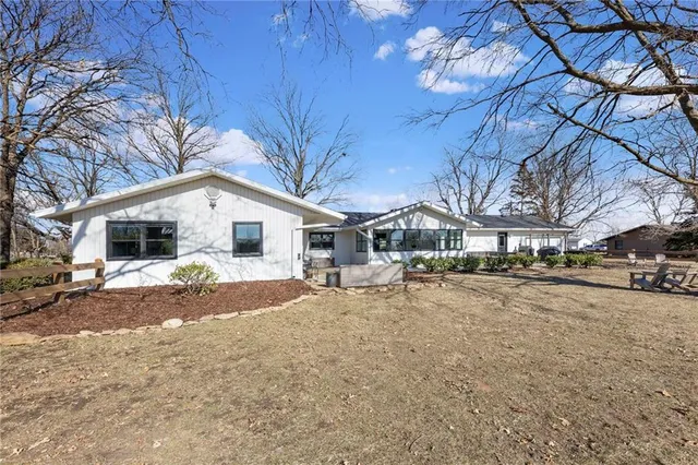 $498,000 | 1505 Redbud Lane, Iola, KS 66749