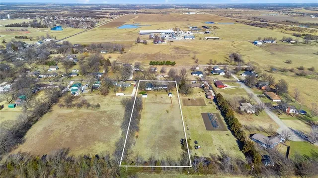 $498,000 | 1505 Redbud Lane, Iola, KS 66749