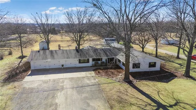 $498,000 | 1505 Redbud Lane, Iola, KS 66749