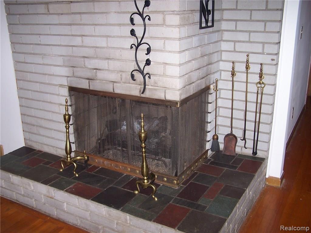 28368 Farmington Road Farmington Hills, MI 48334 - Photo 4 of 20