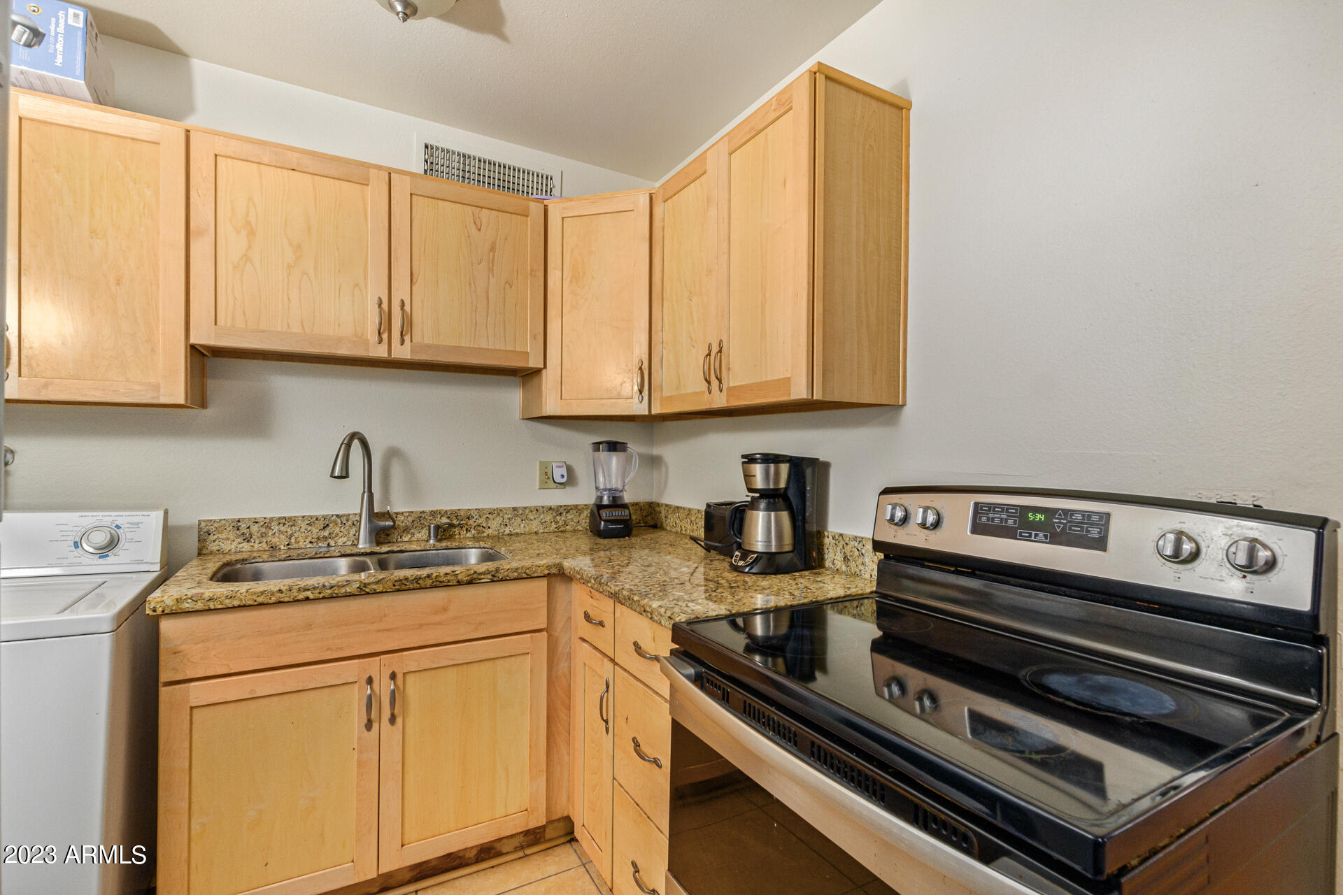 15408 North 23rd Street Phoenix, AZ 85022 - Photo 11 of 20 11-23rd