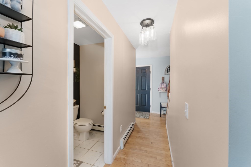 47 Kenberma Road Worcester, MA 01604 - Photo 13 of 38 Gallery Image 13