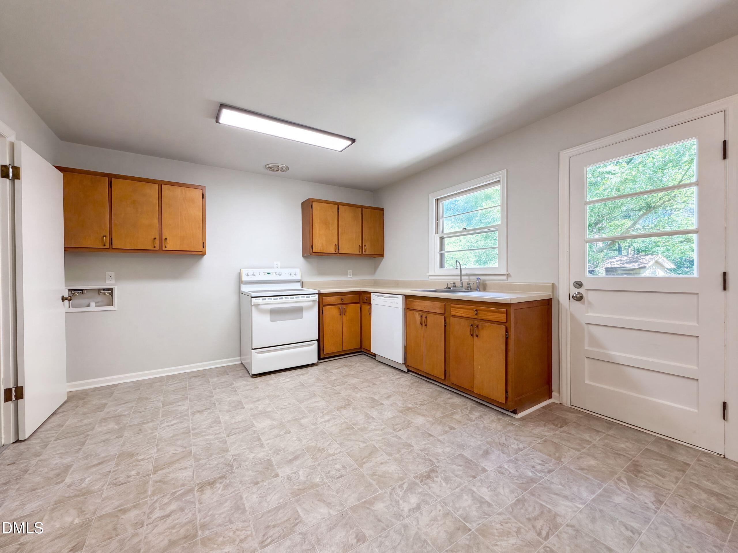3811 Woodside Road Garner, NC 27529 - Photo 2 of 10 listing_1