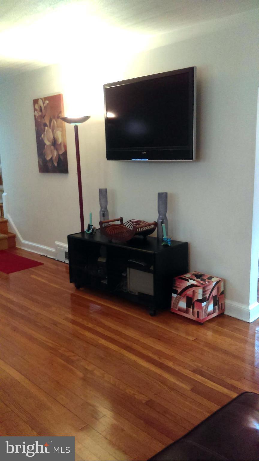 811 Baltimore Road Rockville, MD 20851 - Photo 18 of 20 Interior (General)