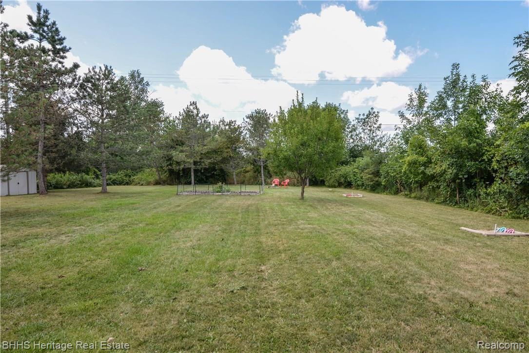 10260 Torrey Road Fenton, MI 48430 - Photo 36 of 36 AUG_859.jpg