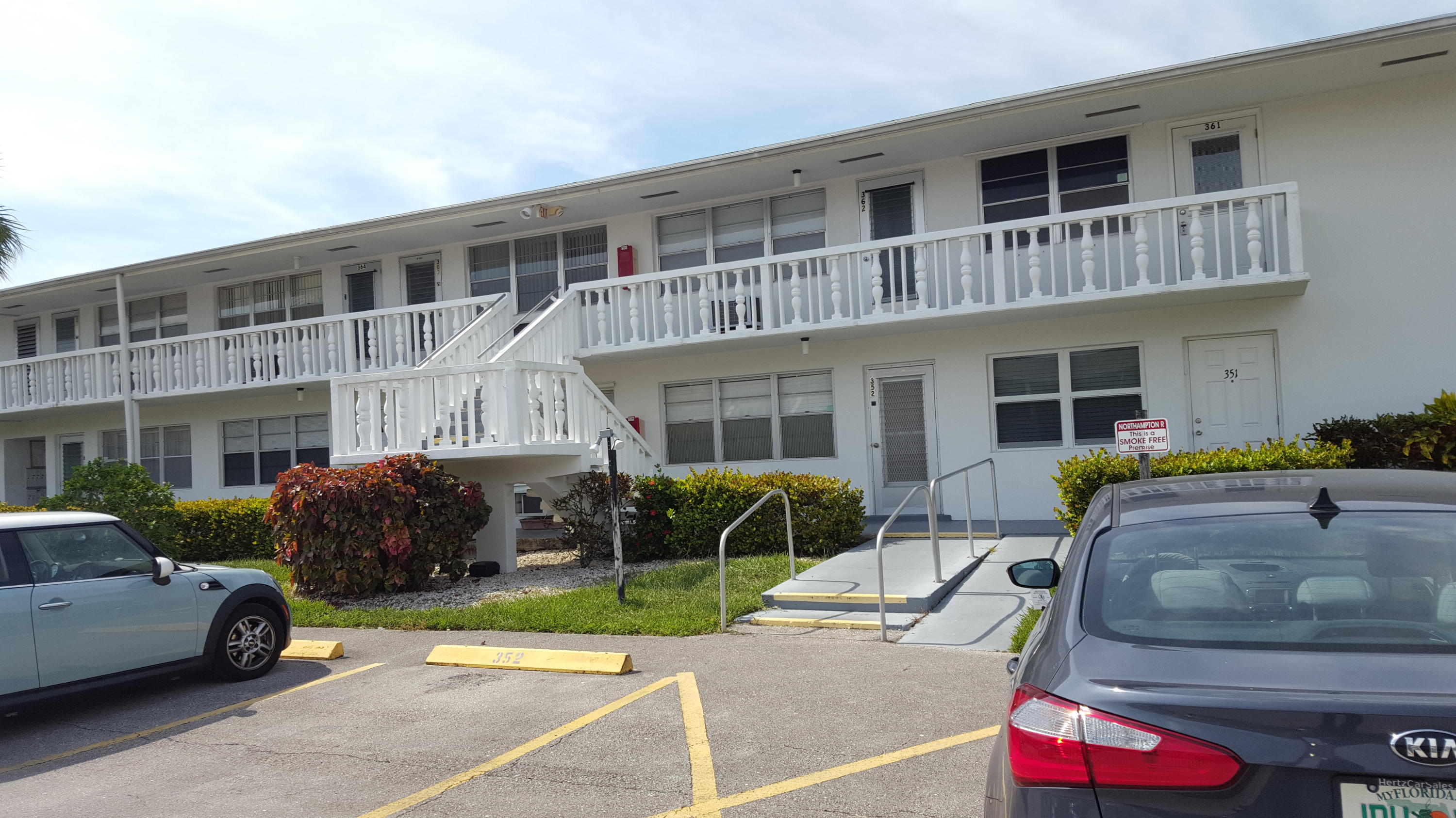 363 Northampton Street, Unit R West Palm Beach, FL 33417 - Photo 1 of 9 20180715_161614