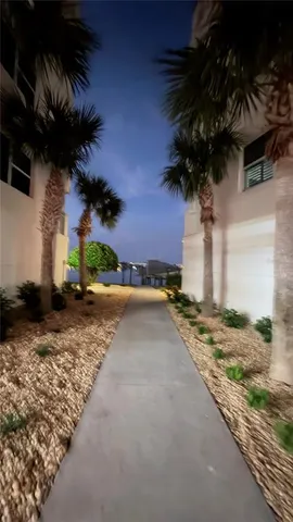 $4,500 | 17735 Gulf Boulevard, Unit 304, Redington Shores, FL 33708