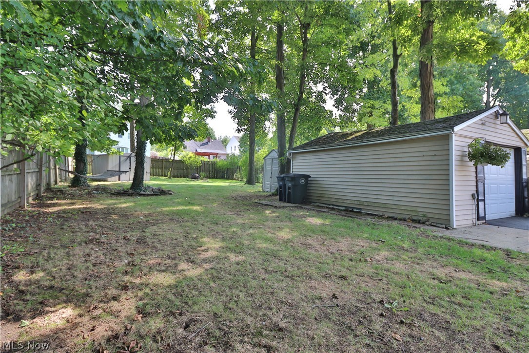 1091 Churchill Road Lyndhurst, OH 44124 - Photo 21 of 23 Gallery Image 21