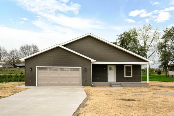 $329,000 | 416 South Washington Street, Pierceton, IN 46562