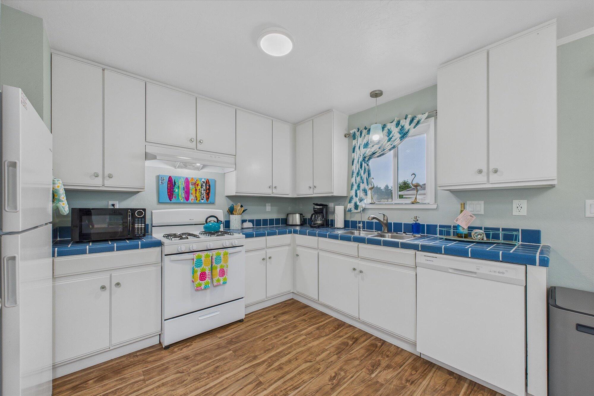 104 Sea View Road Shelter Cove, CA 95589 - Photo 19 of 50