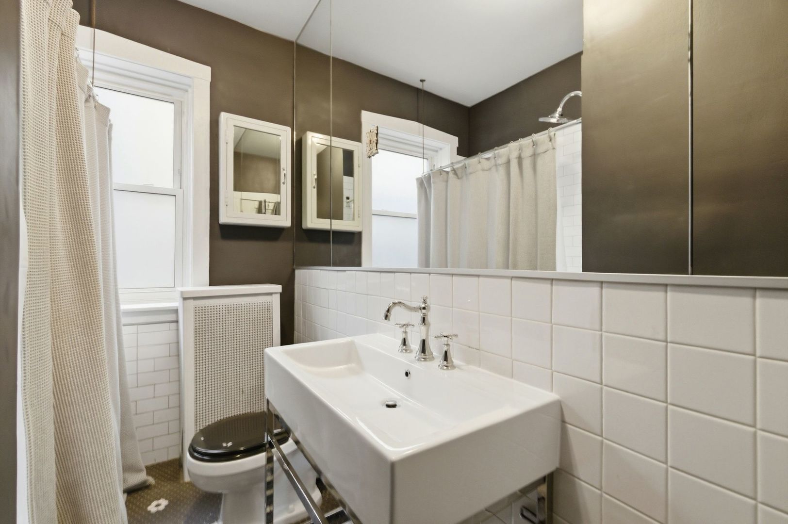 540 Sheridan Road, Unit 3 Evanston, IL 60202 - Photo 21 of 25