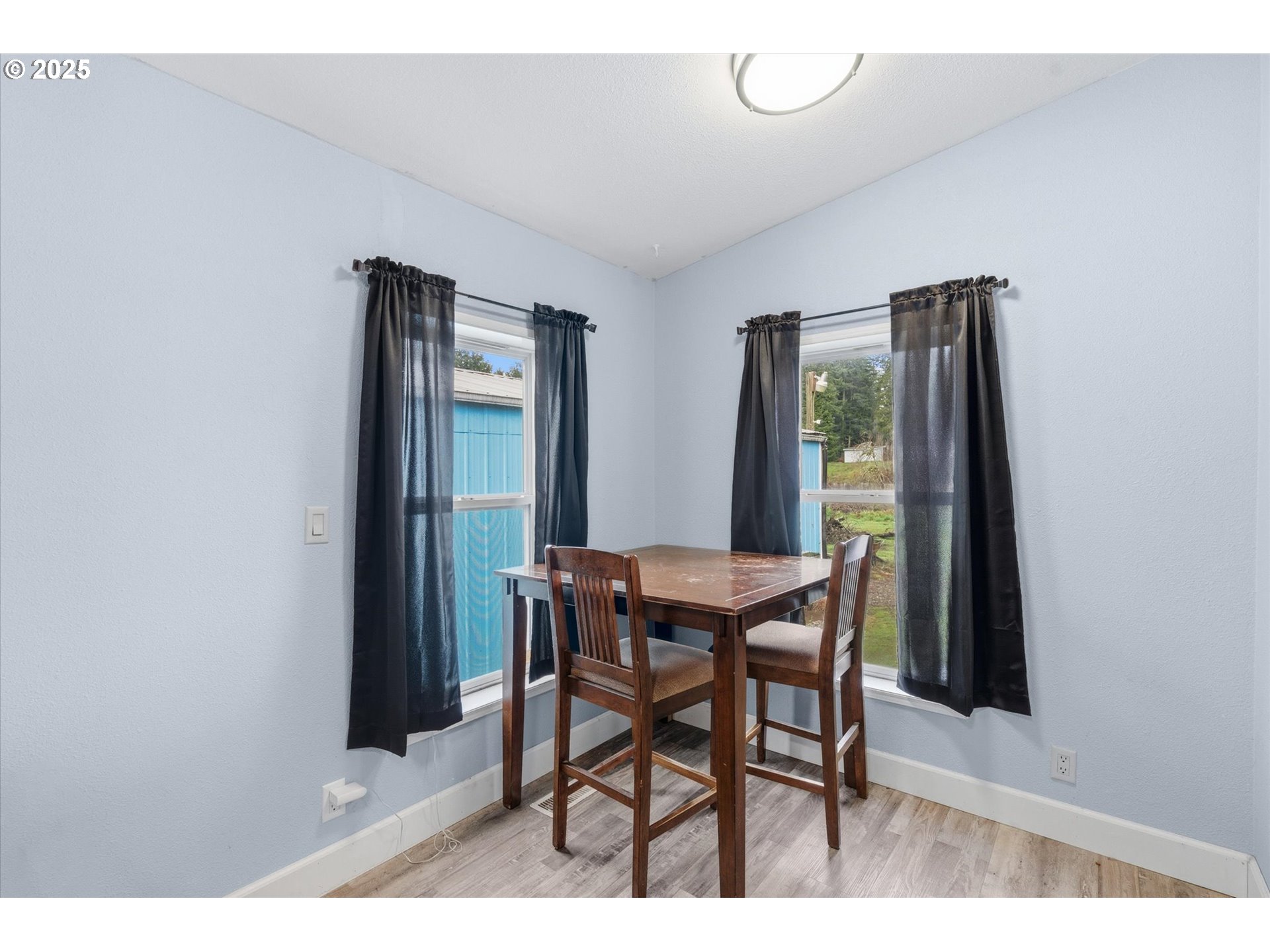 223 Quick Road Castle Rock, WA 98611 - Photo 11 of 38