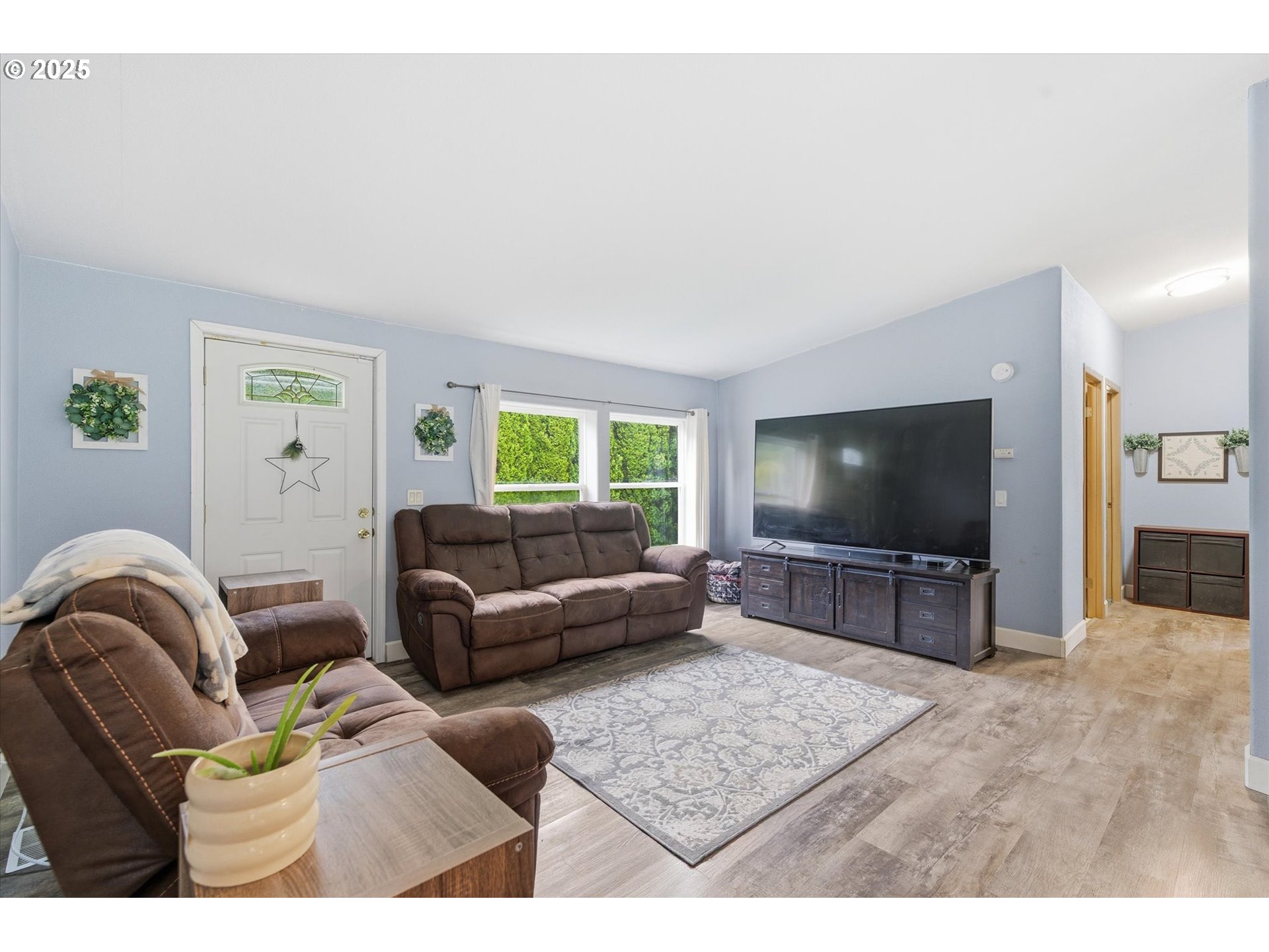 223 Quick Road Castle Rock, WA 98611 - Photo 3 of 38