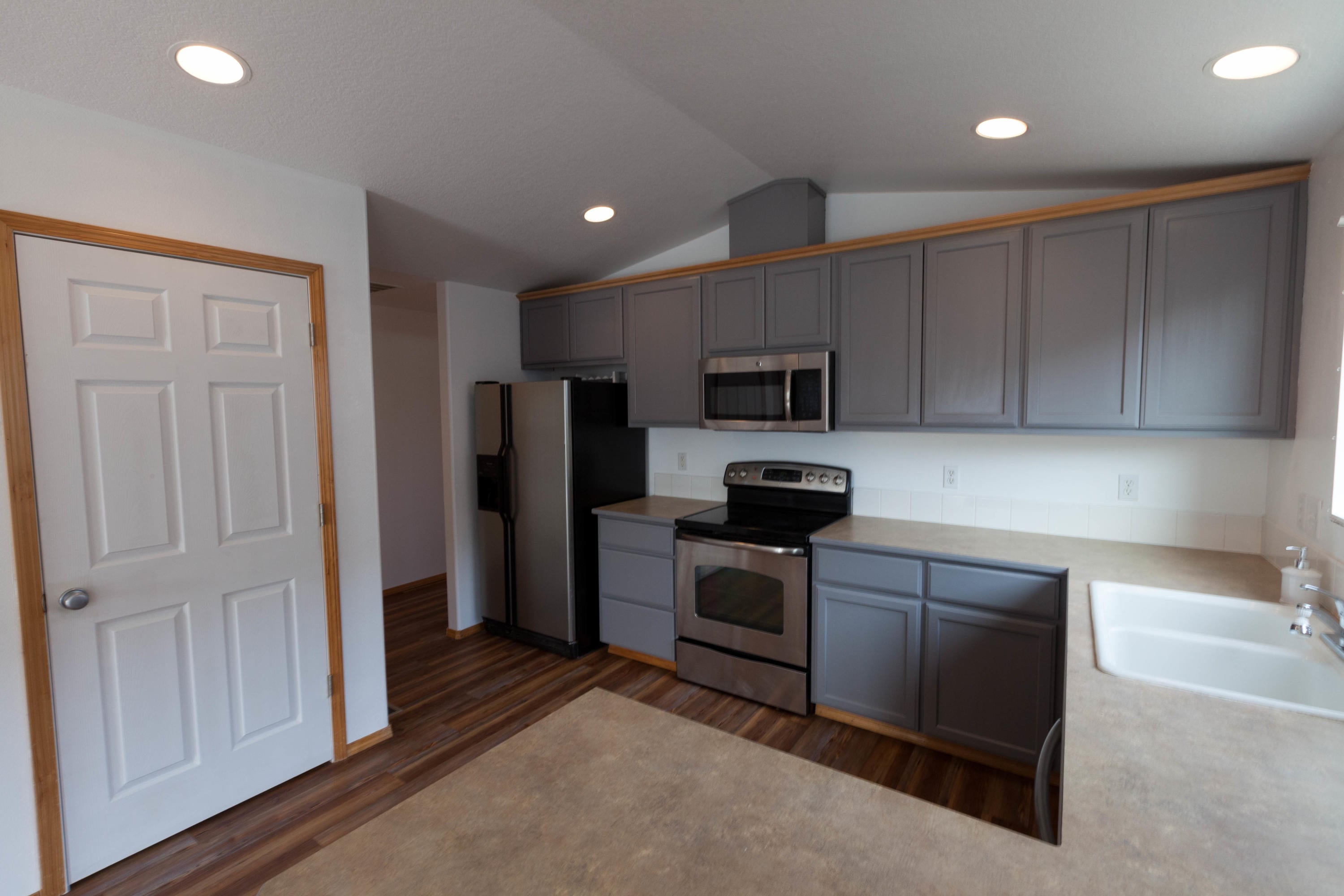 406 Center Ridge Drive Culver, OR 97734 - Photo 8 of 26 08