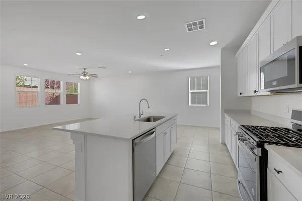 $2,650 | 2720 Alta Vista Street, Henderson, NV 89044