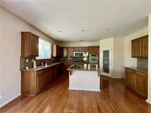 $4,500 | 7271 Blue Crab Court, Eastvale, CA 92880