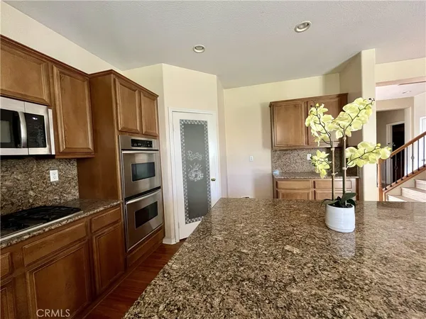 $4,500 | 7271 Blue Crab Court, Eastvale, CA 92880