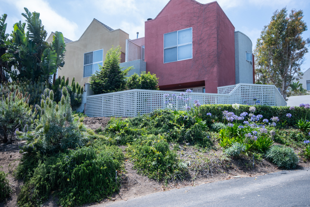 Zumirez View 28711 Pacific Coast Hwy, Malibu, CA 90265 - Photo 1 of 1