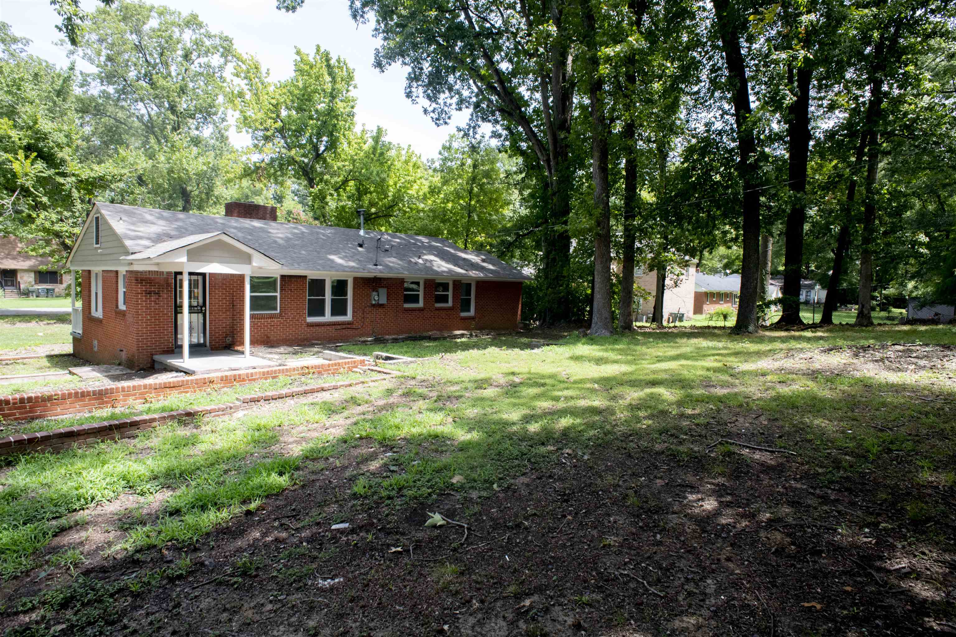875 Enfield Road Memphis, TN 38116 - Photo 1 of 14 Gallery Image 1