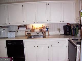 72 Azalea Way, Unit 6 Reading, PA 19606 - Photo 4 of 6 Gallery Image 4