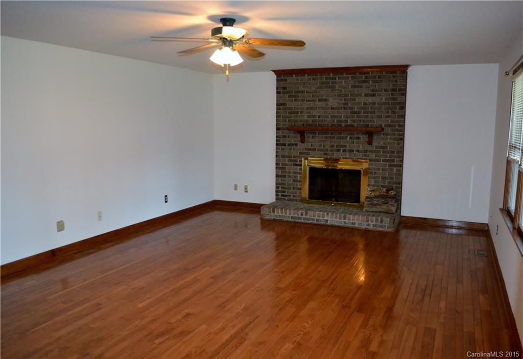 1660 Cricket Run Road York, SC 29745 - Photo 3 of 19 Gallery Image 3