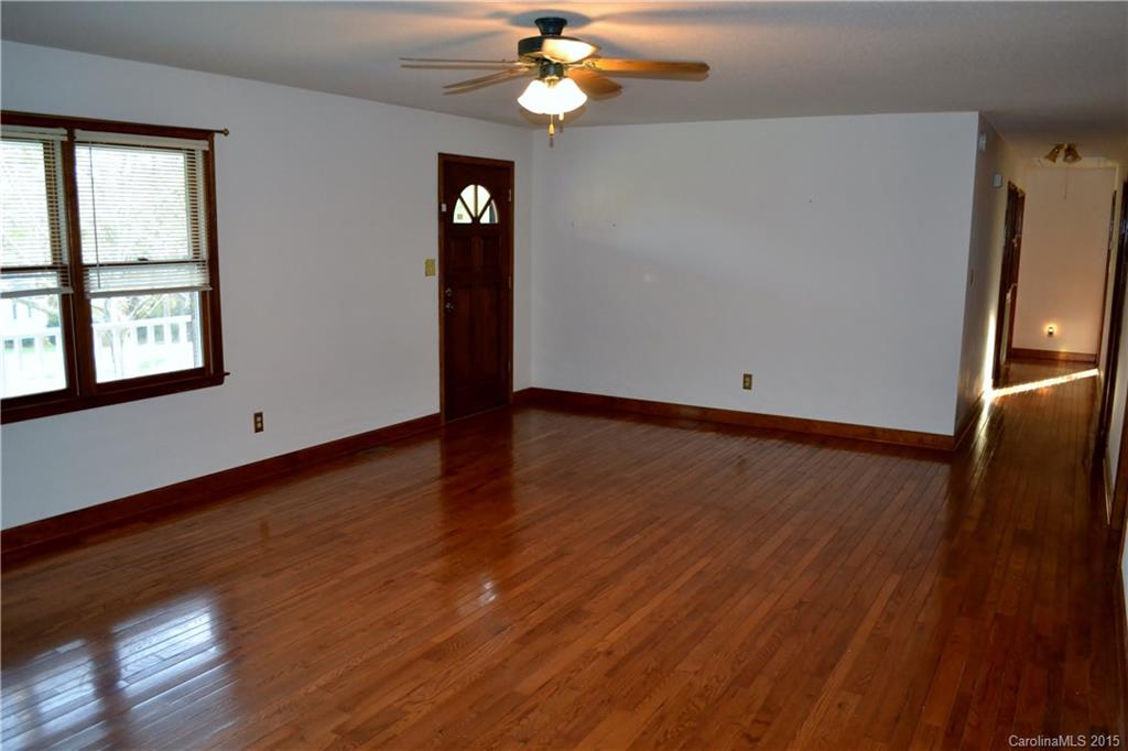 1660 Cricket Run Road York, SC 29745 - Photo 5 of 19 Gallery Image 5