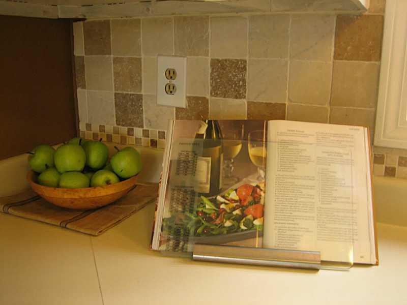 70 Country Club Road Hollis Center, ME 04042 - Photo 8 of 22 Kitchen. New backsplash!