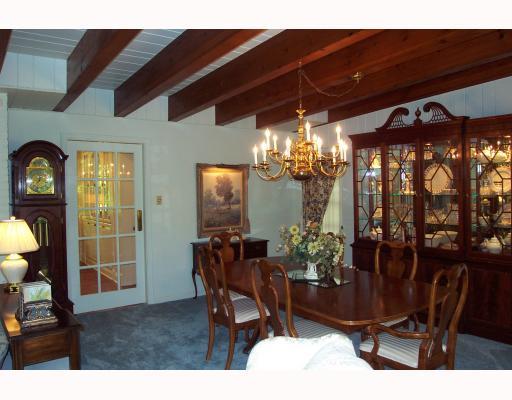 1840 Kent Road Upper St. Clair, PA 15241 - Photo 4 of 13 Dining Room.