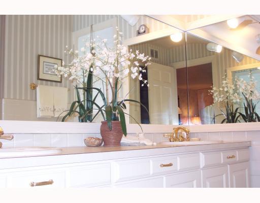 1840 Kent Road Upper St. Clair, PA 15241 - Photo 9 of 13 Master Bath/Spa.