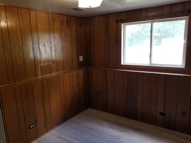 $2,100 | 547 North Ridgemoor Avenue, Mundelein, IL 60060