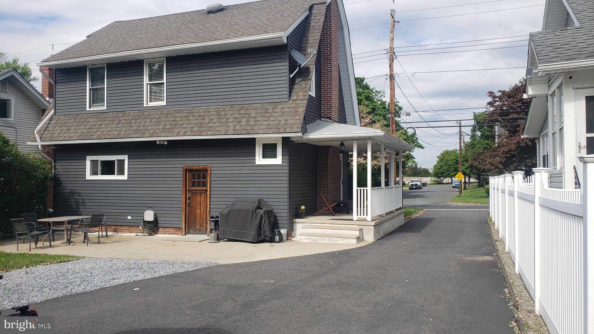 500 Neck Road Burlington, NJ 08016 - Photo 3 of 26 Back