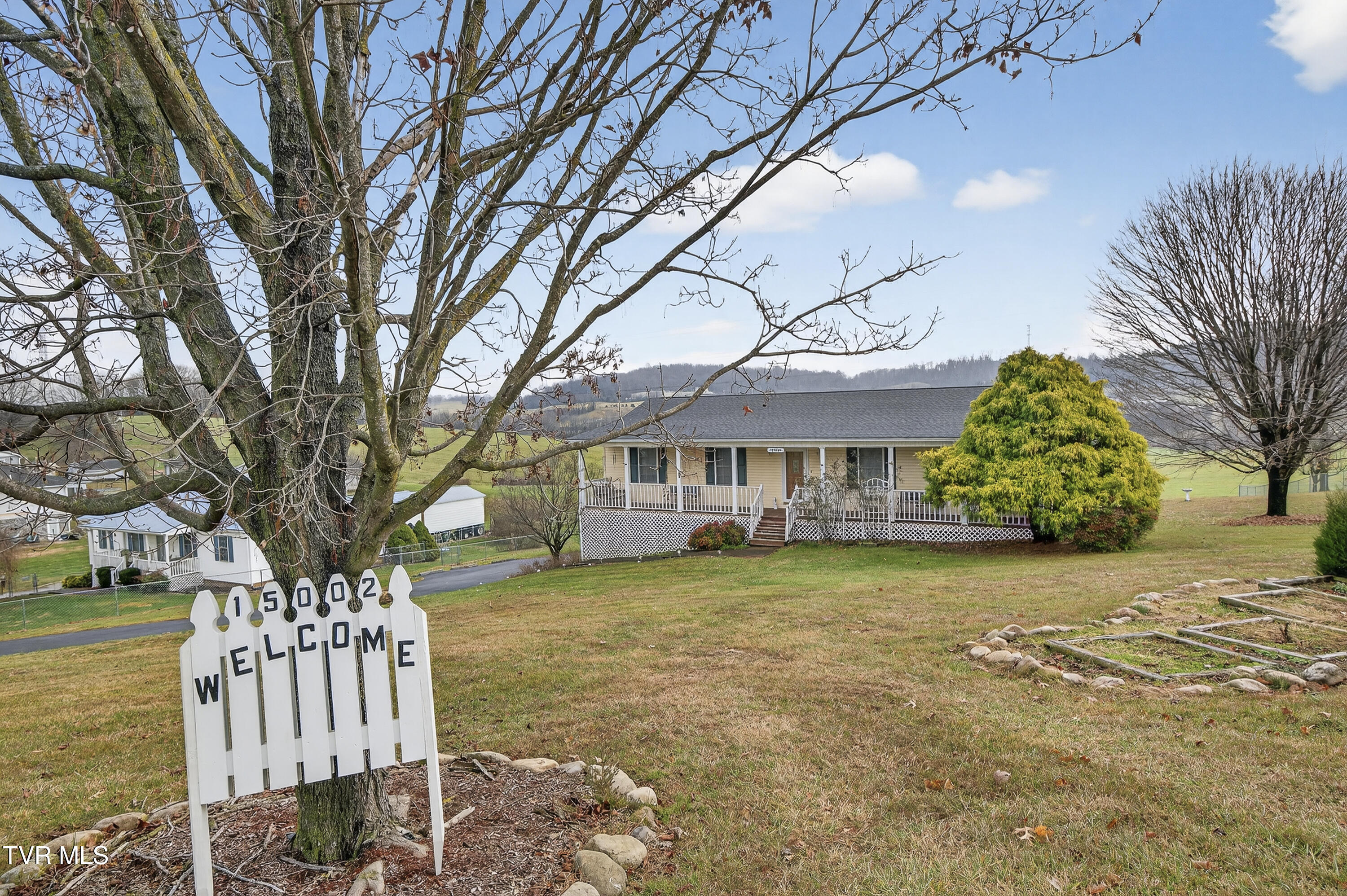 15002 Peaceful Valley Road Abingdon, VA 24210 - Photo 2 of 37 15002-Peaceful-Valley-Abingdon-VA Matt-S