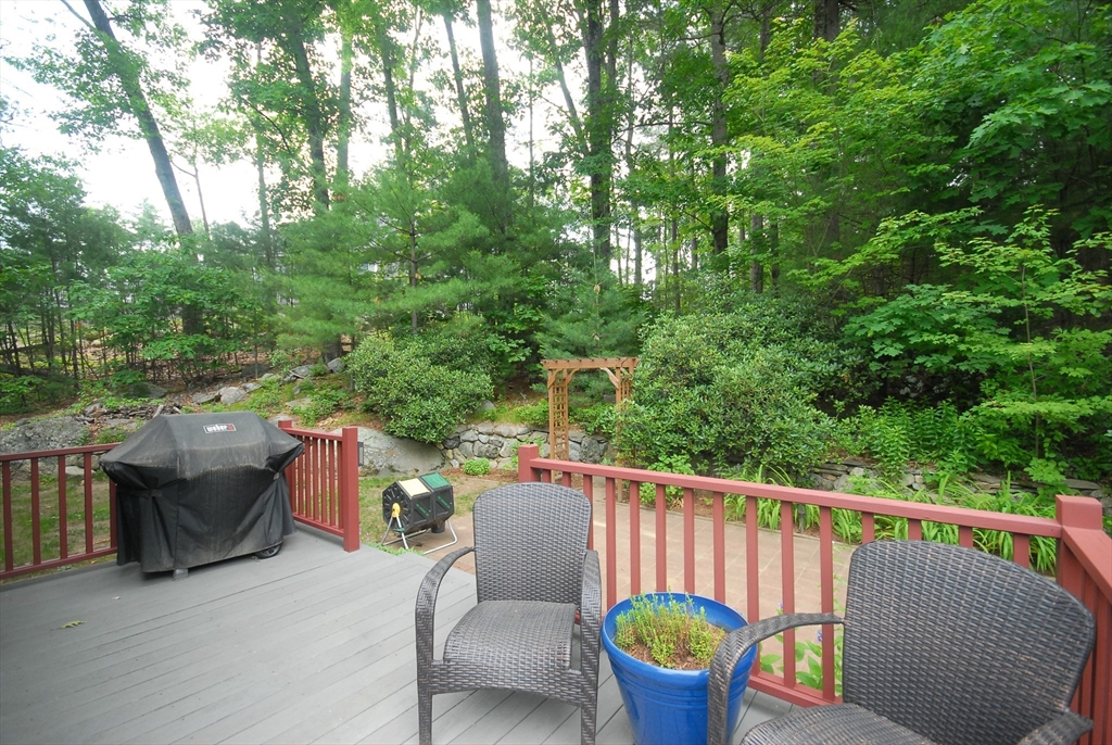 67 Seminole Road Acton, MA 01720 - Photo 5 of 36