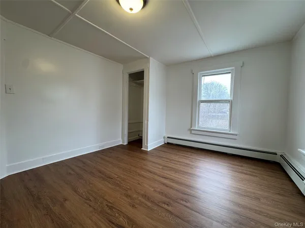 $2,200 | 101 Spring Street, Maybrook, NY 12543