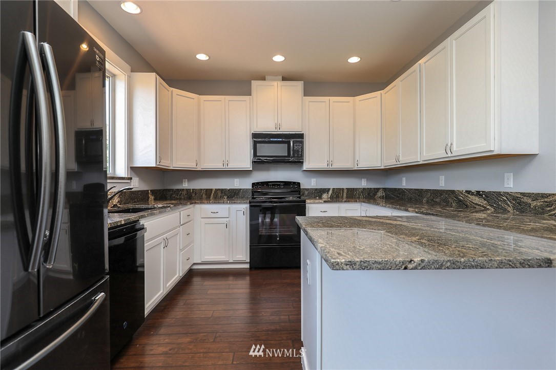 520 Military Road Kalama, WA 98625 - Photo 4 of 15 Gallery Image 4