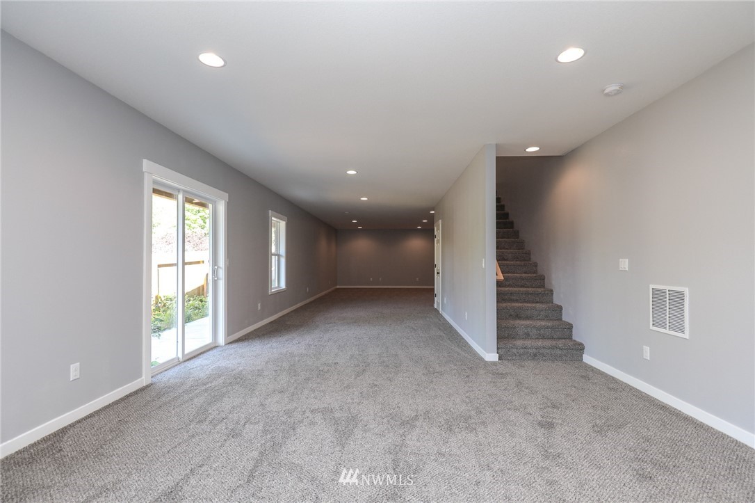 520 Military Road Kalama, WA 98625 - Photo 6 of 15 Gallery Image 6