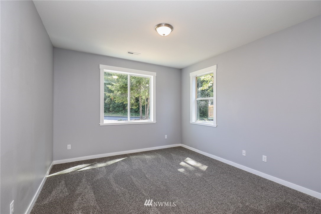 520 Military Road Kalama, WA 98625 - Photo 7 of 15 Gallery Image 7