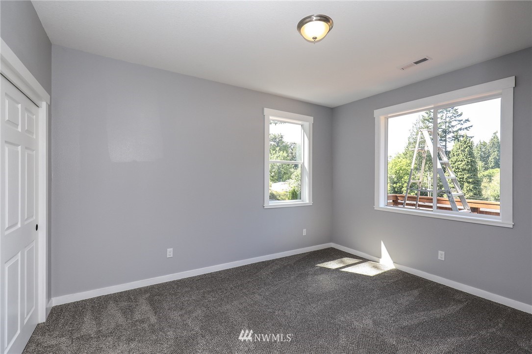 520 Military Road Kalama, WA 98625 - Photo 8 of 15 Gallery Image 8