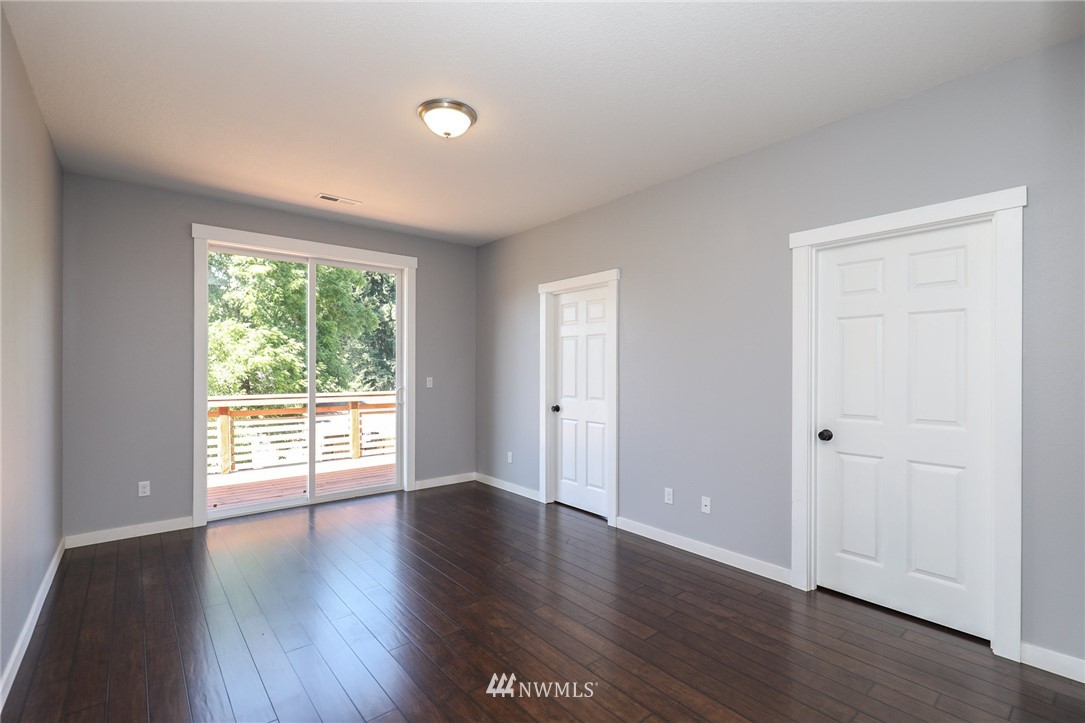 520 Military Road Kalama, WA 98625 - Photo 9 of 15 Gallery Image 9