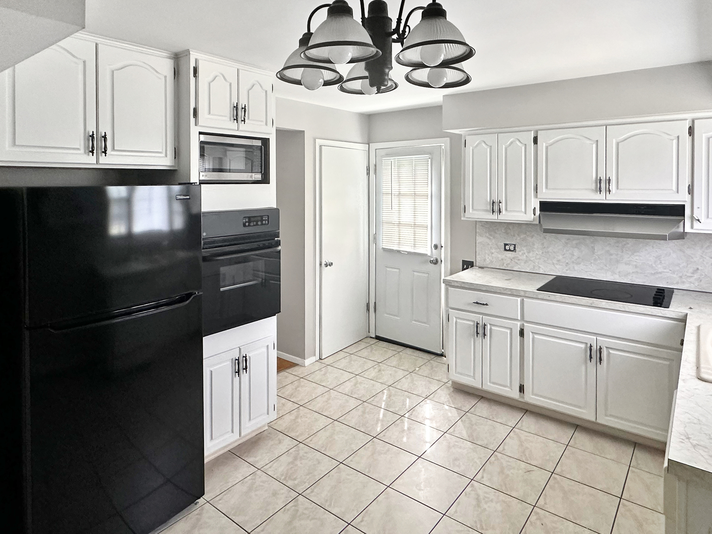 863 North Northwest Highway Park Ridge, IL 60068 - Photo 4 of 18